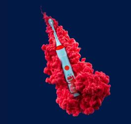 Soniczna szczoteczka dla dzieci z kreskówkowym motywem.