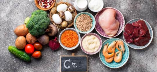 Źródła chromu w diecie - jajka, mięso, kasze i nasiona, strączki, warzywa.