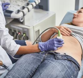 Dolegliwości i zagrożenia w 1. trymestrze ciąży