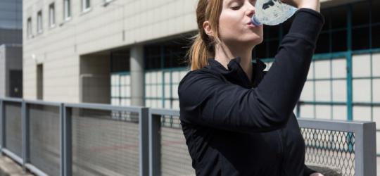 Elektrolity – czym są i jaka jest ich funkcja?