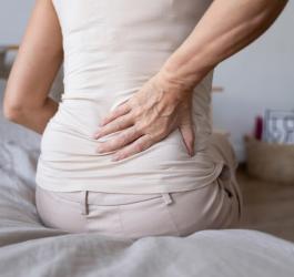 Rwa kulszowa - jak rozpoznać i jak leczyć?