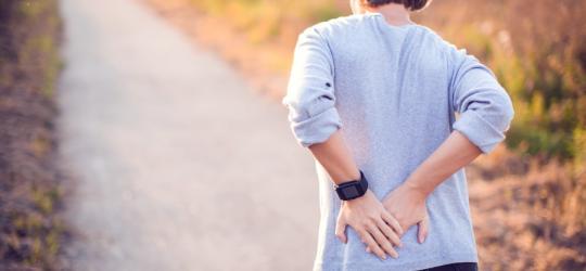 Skolioza - jakie są przyczyny i metody leczenia?