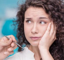 Suchy zębodół – bolesne powikłanie po usunięciu zęba