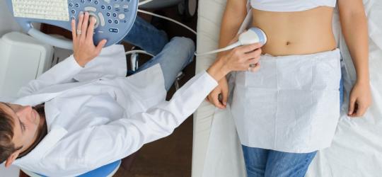 Kobieta podczas badania USG w trakcie diagnostyki zaśniadu groniastego.